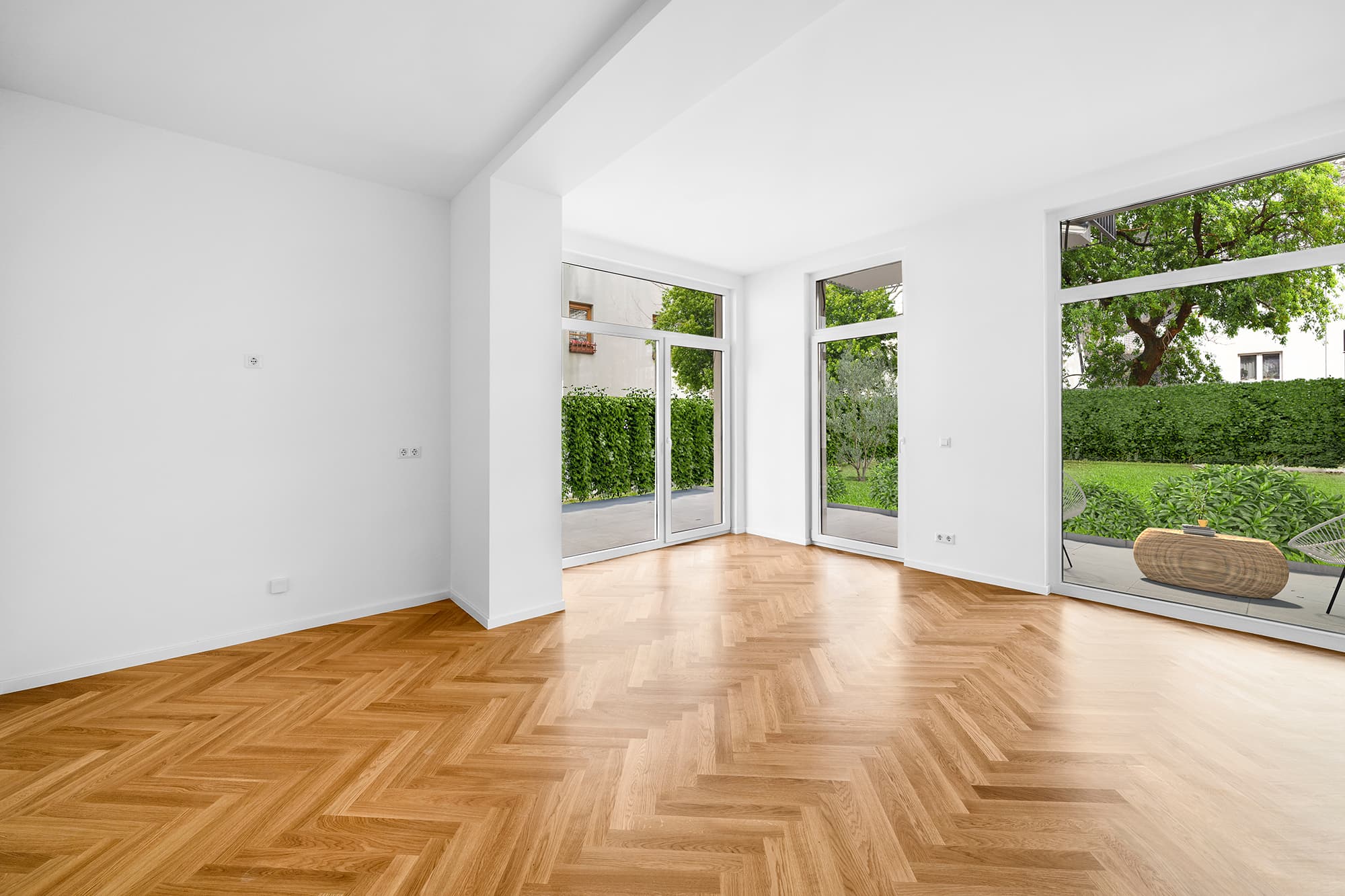 Altbau - 2 Zimmer Wohnung mit Terrasse und Garten