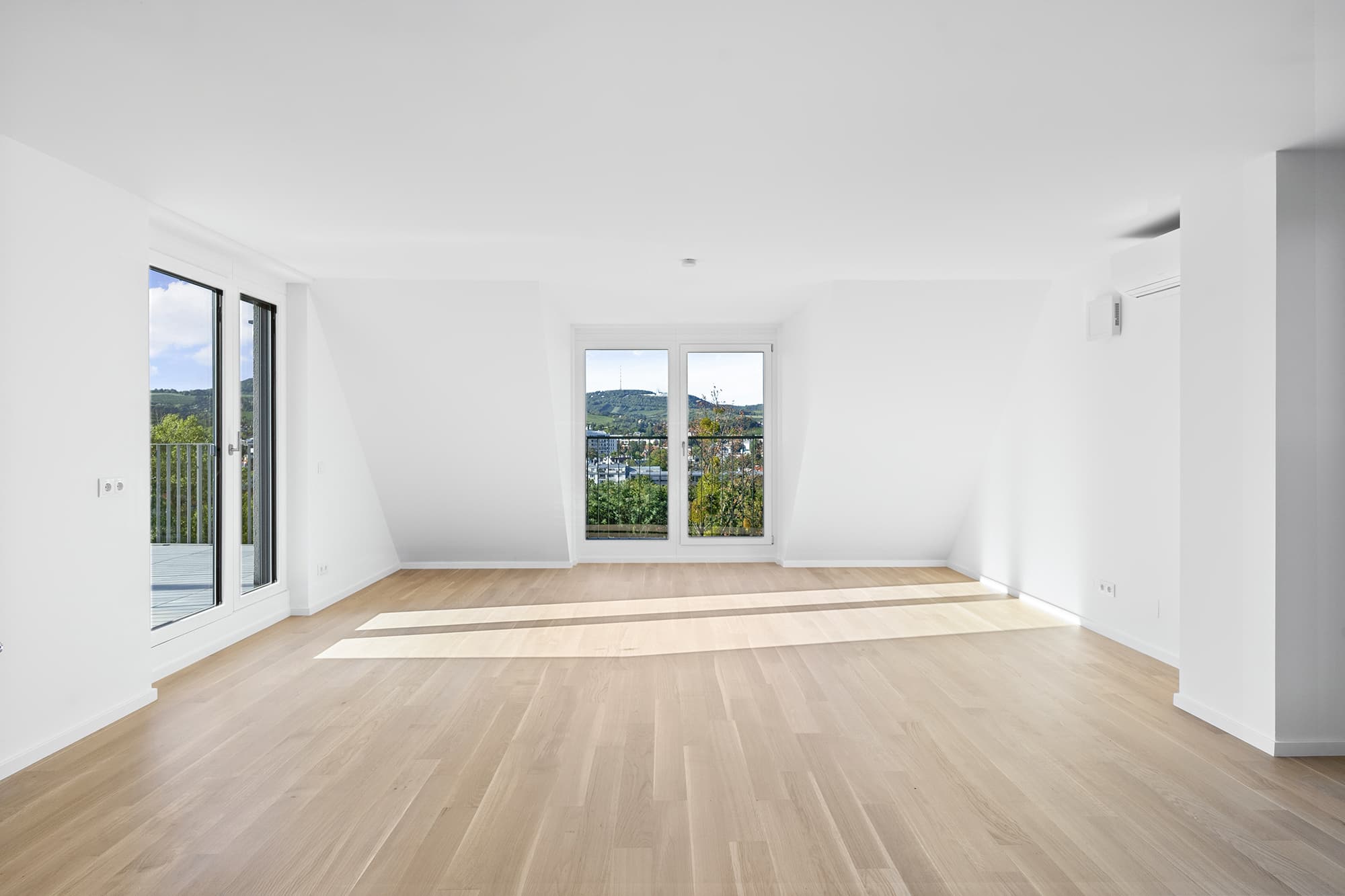 UPPER HILL SIDE - Obersteinergasse 11