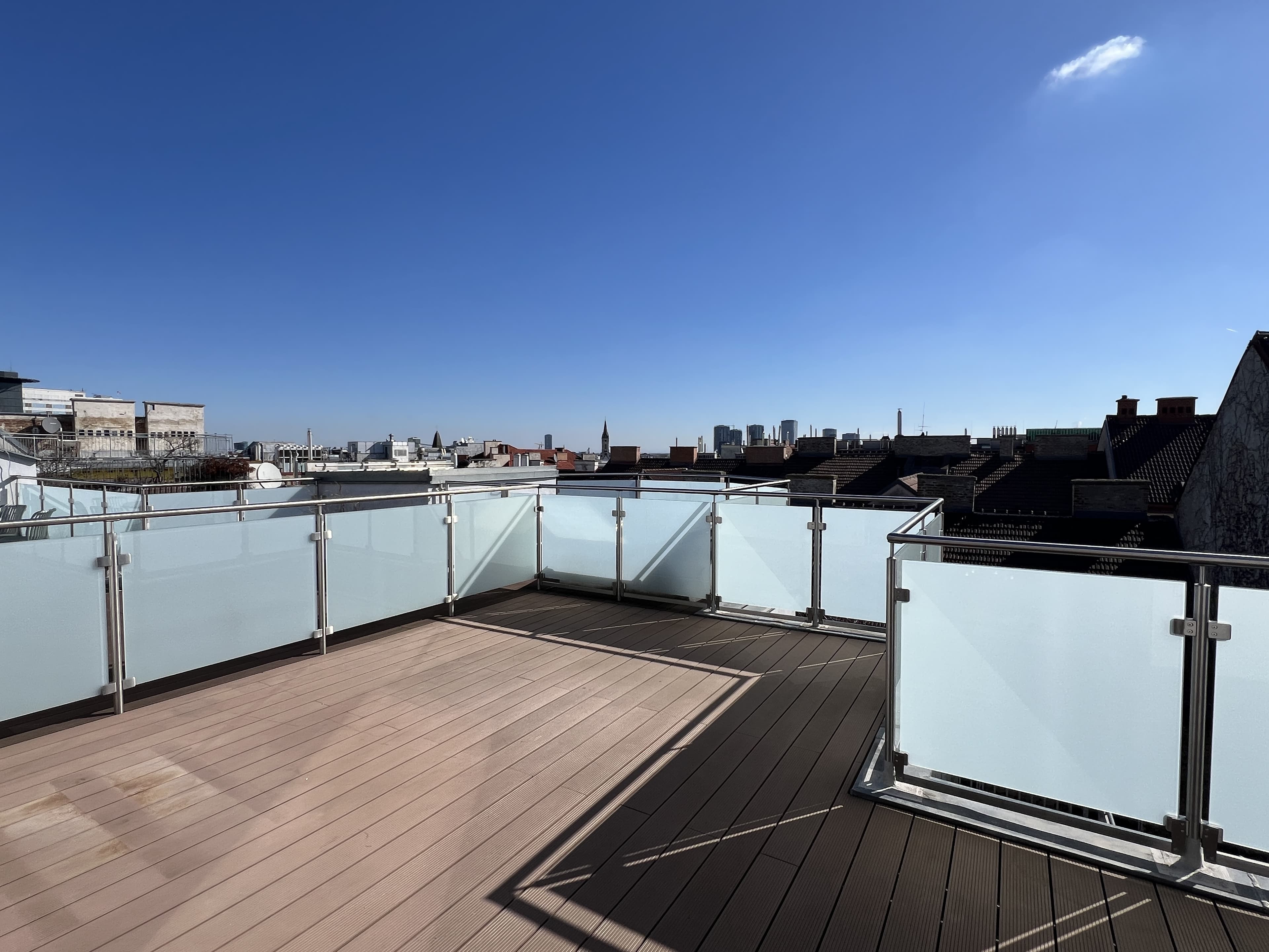 TRAUMHAFTE 2,5-ZIMMER-TERRASSEN WOHNUNG MIT FERNBLICK!