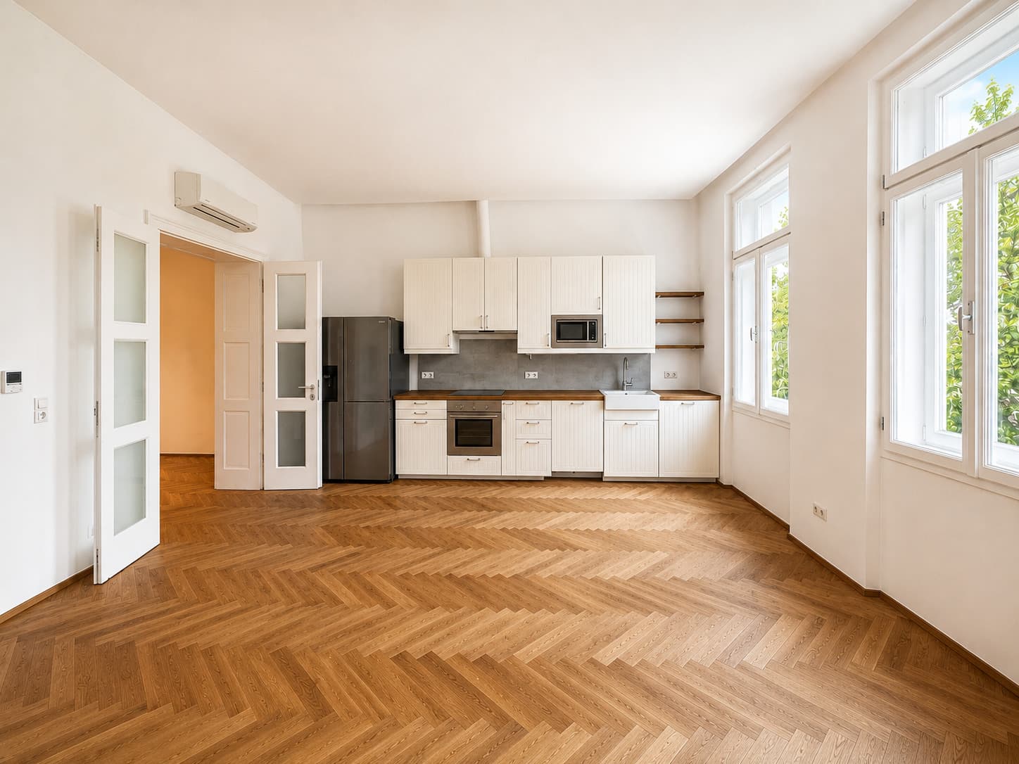 Charmante 3 - Zimmer Altbauwohnung mit Balkon in Gersthof!