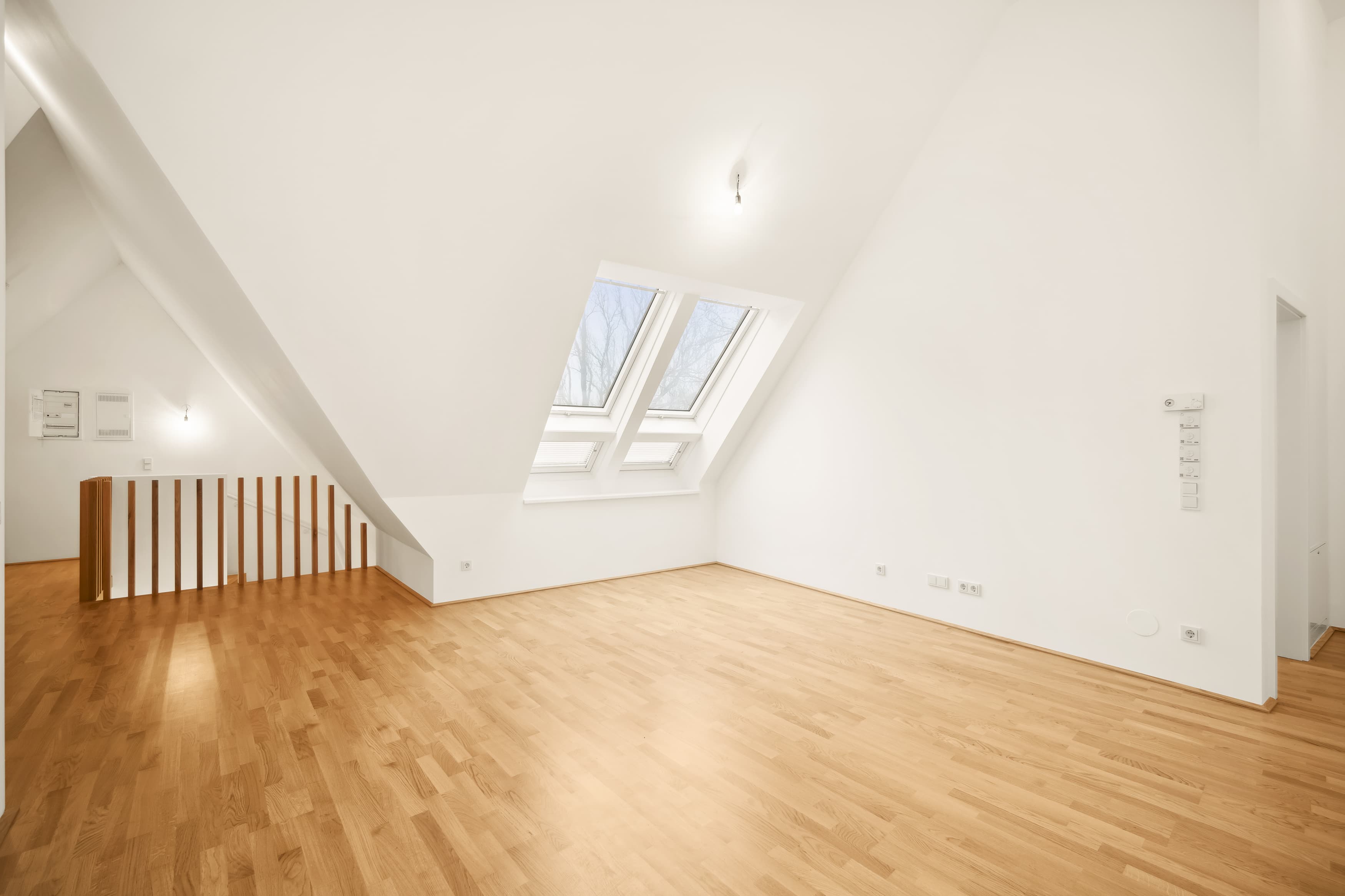 TRAUMHAFT MODERNE DG-WOHNUNG IN MAUER