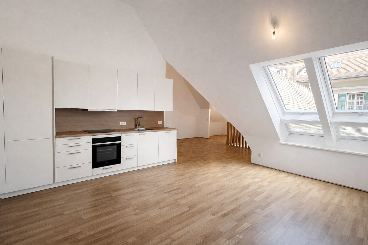 ERSTBEZUG - MODERNE DG-WOHNUNG IN MAUER