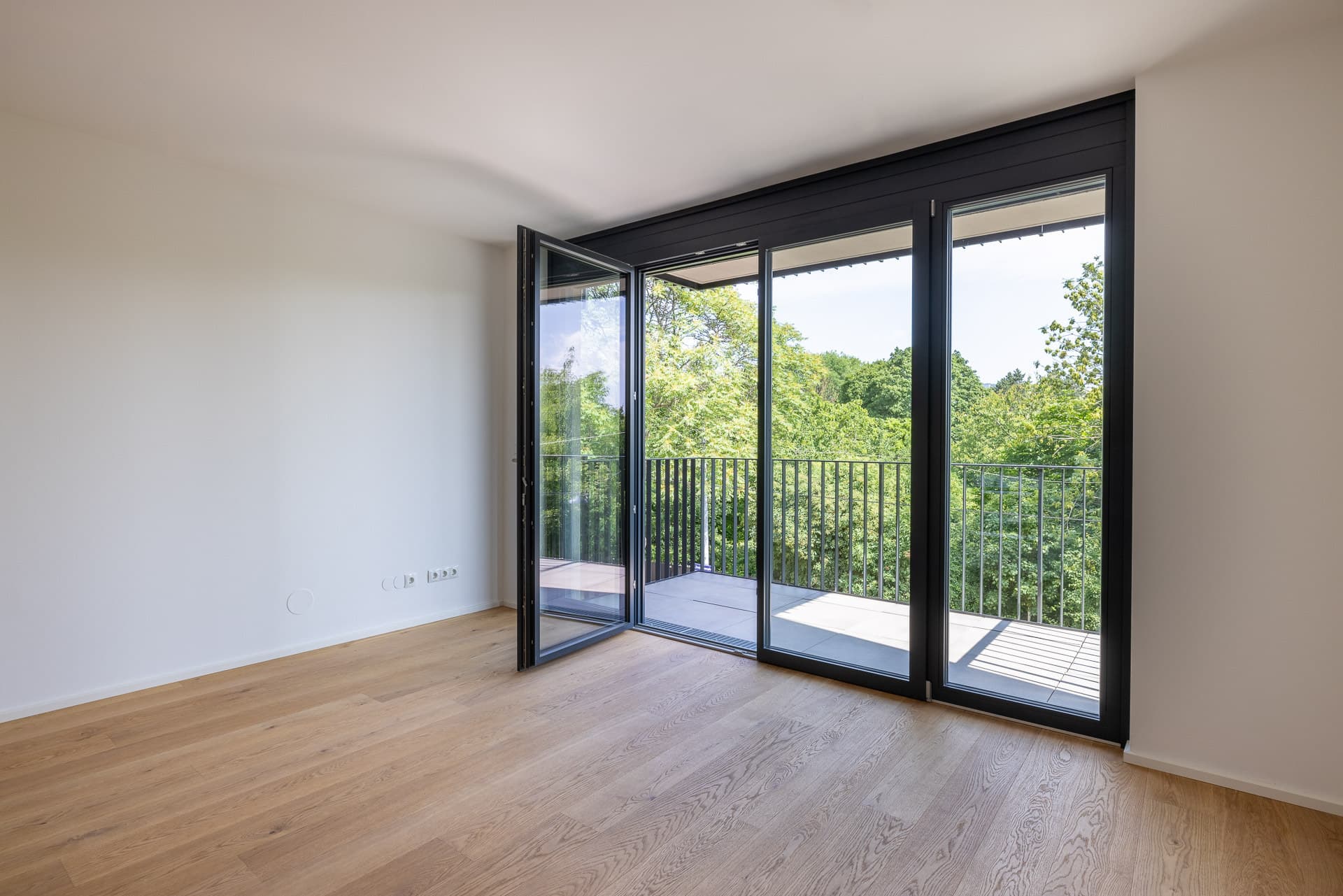 Wohnküche mit Balkon