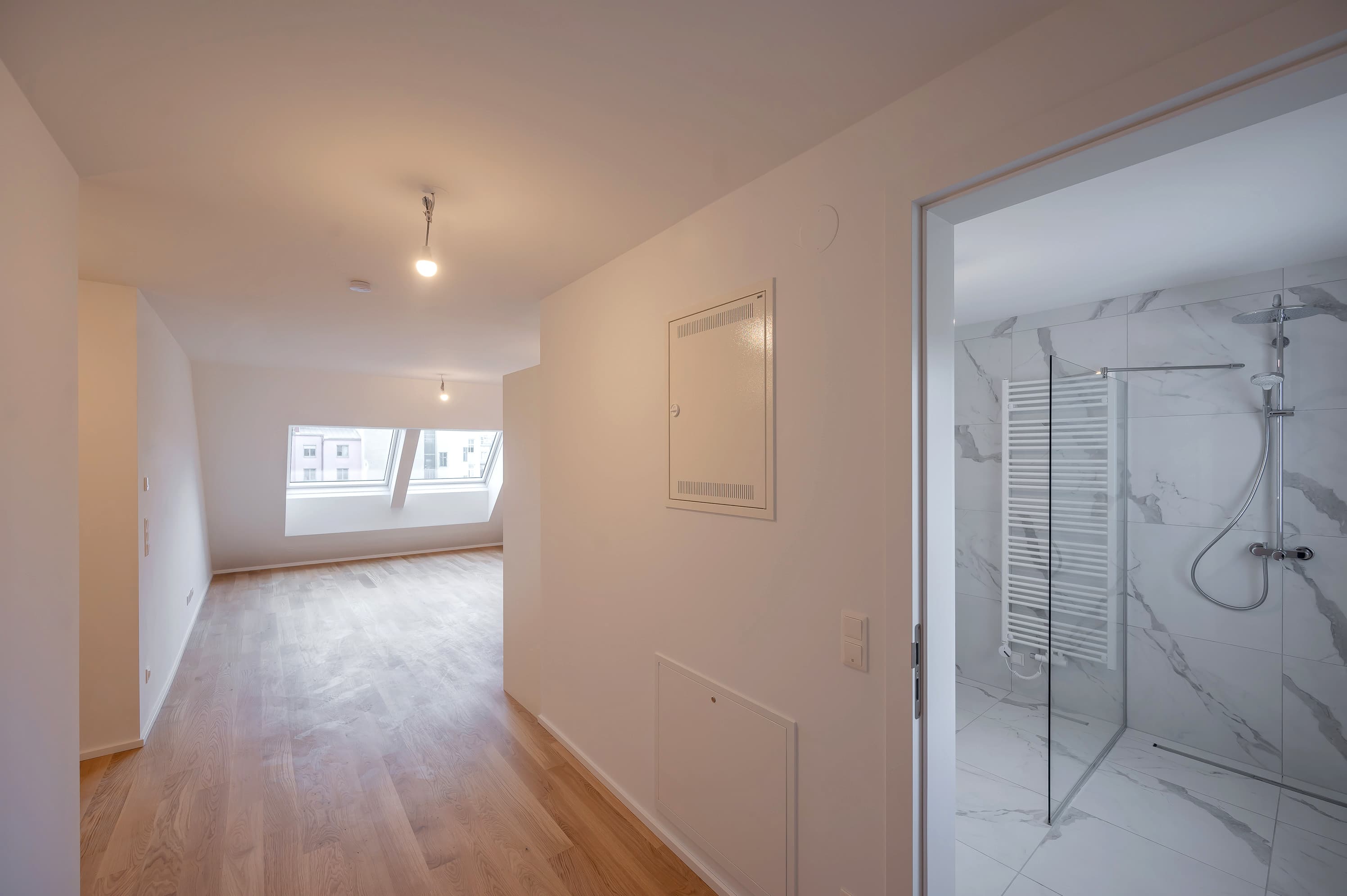 Wohnküche / Badezimmer