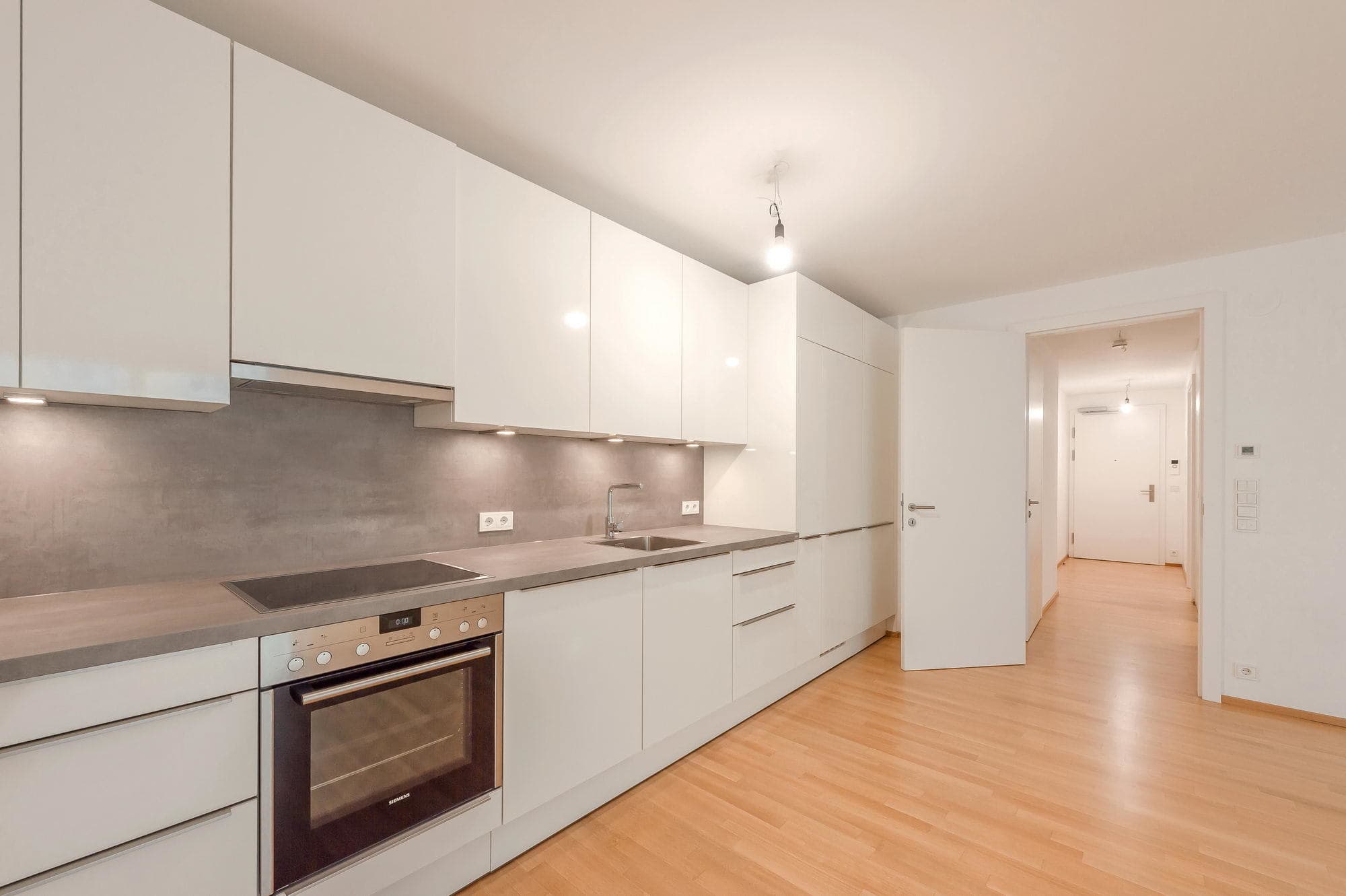 MODERNE 2-ZIMMER WOHNUNG NÄHE HOHE WARTE! MODERNE 2-ZIMMER WOHNUNG NÄHE HOHE WARTE!